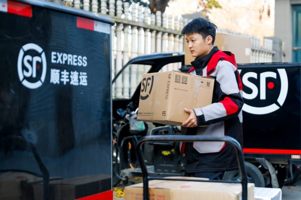中国ECセール「双11」、宅配便139億件に　過去最高