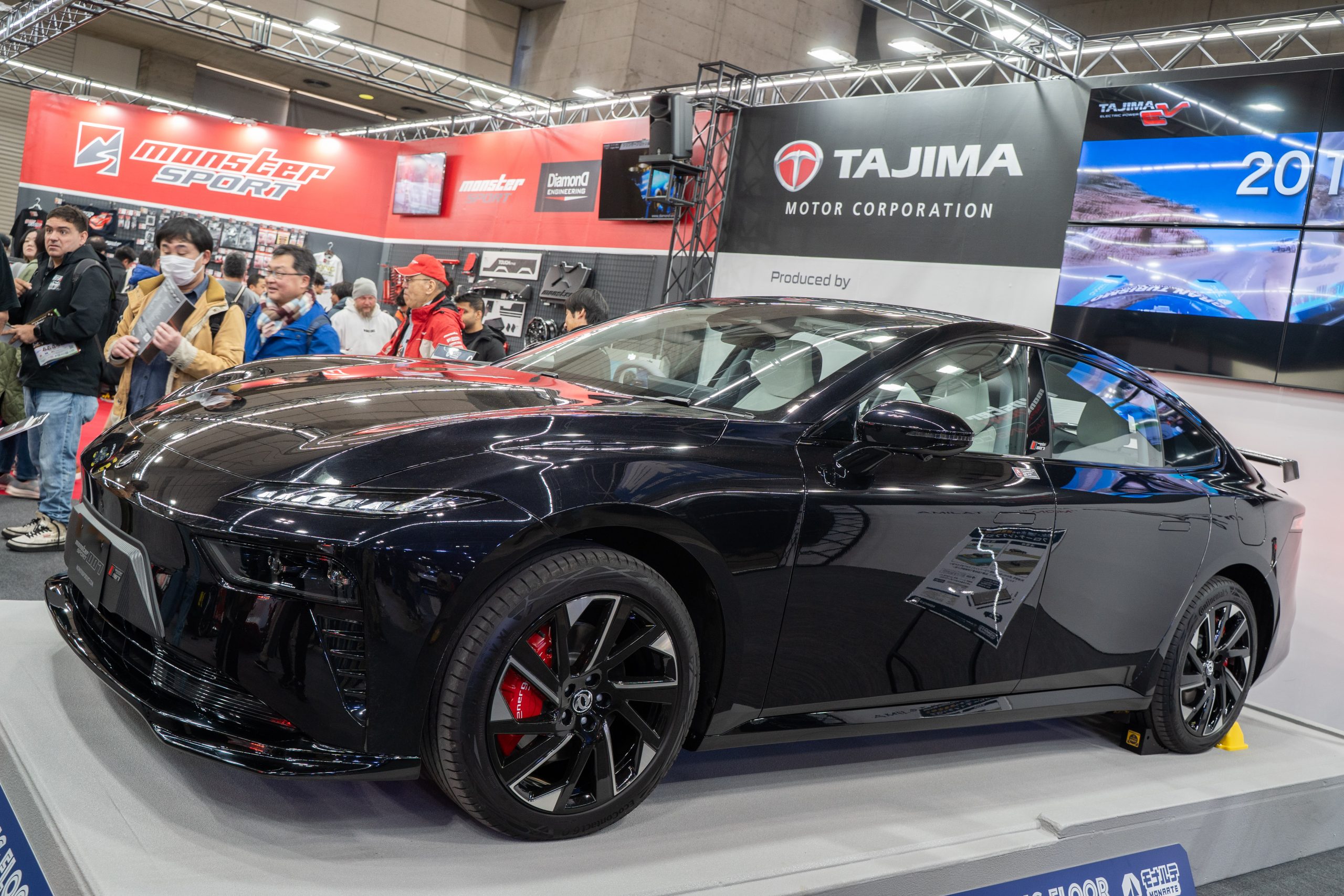中国スポーツEVも日本上陸。東風汽車×モンスター田嶋、異色タッグの挑戦とは