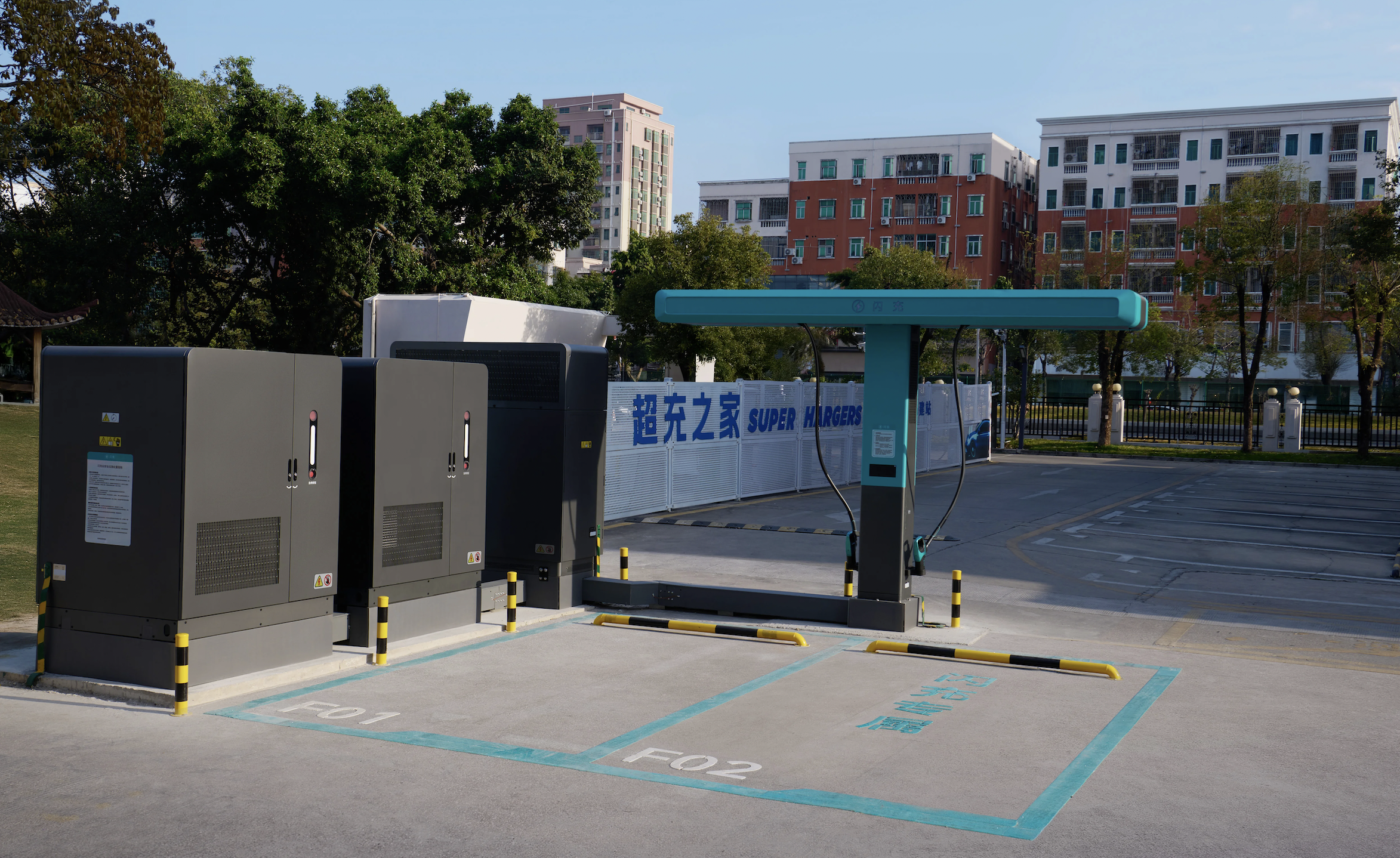 BYD、9分フル充電へ　中国で2万カ所の急速充電網を整備