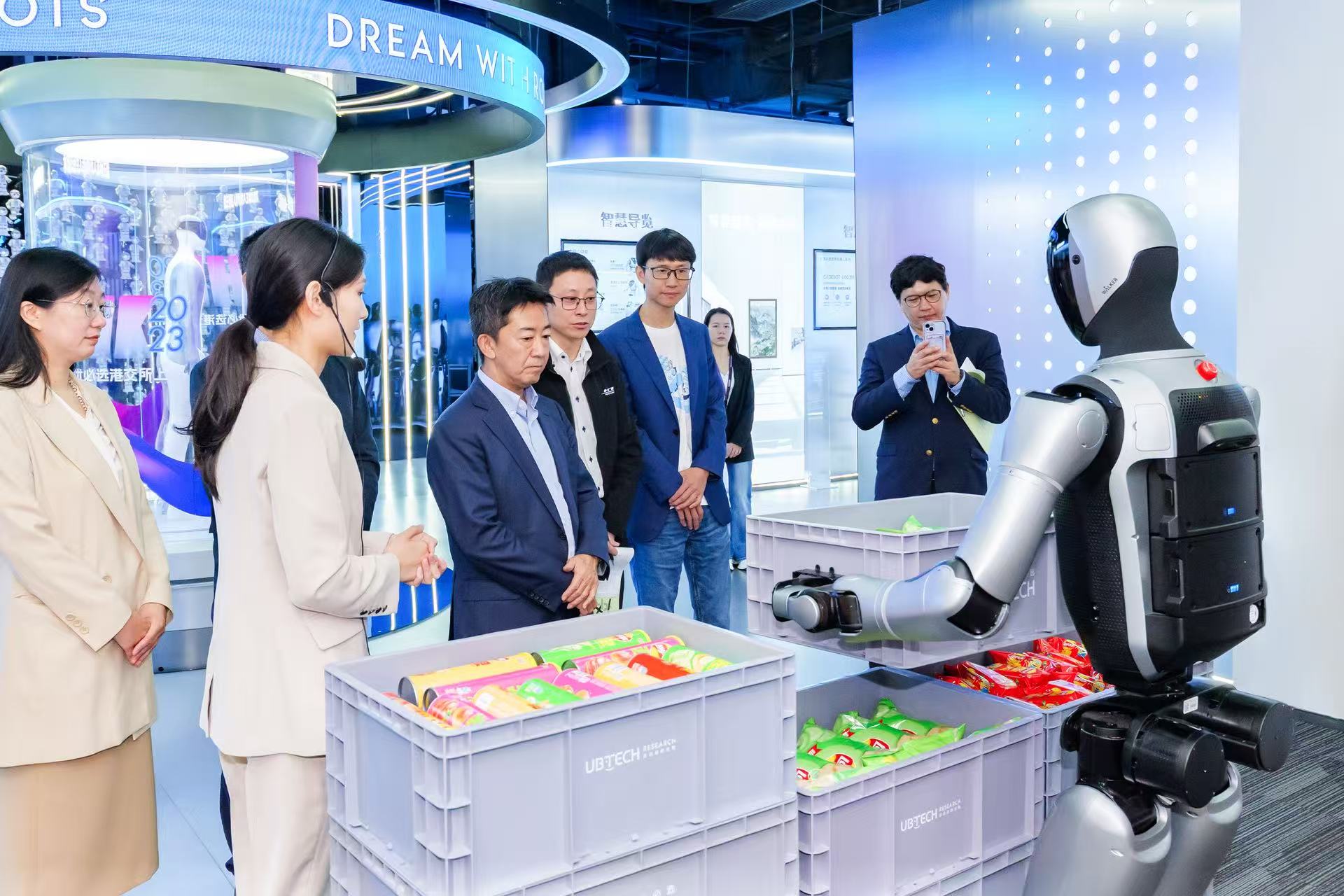 中国UBTECH、ホンダトレーディングと提携　人型ロボットの製造・物流現場導入を加速