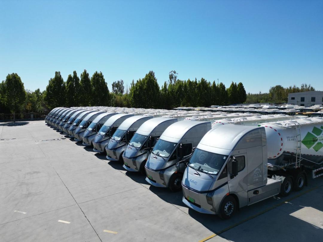 中国の自動運転EVトラック「DeepWay」、プレIPOで累計3.1億ドル調達　異例の国際資本が集結
