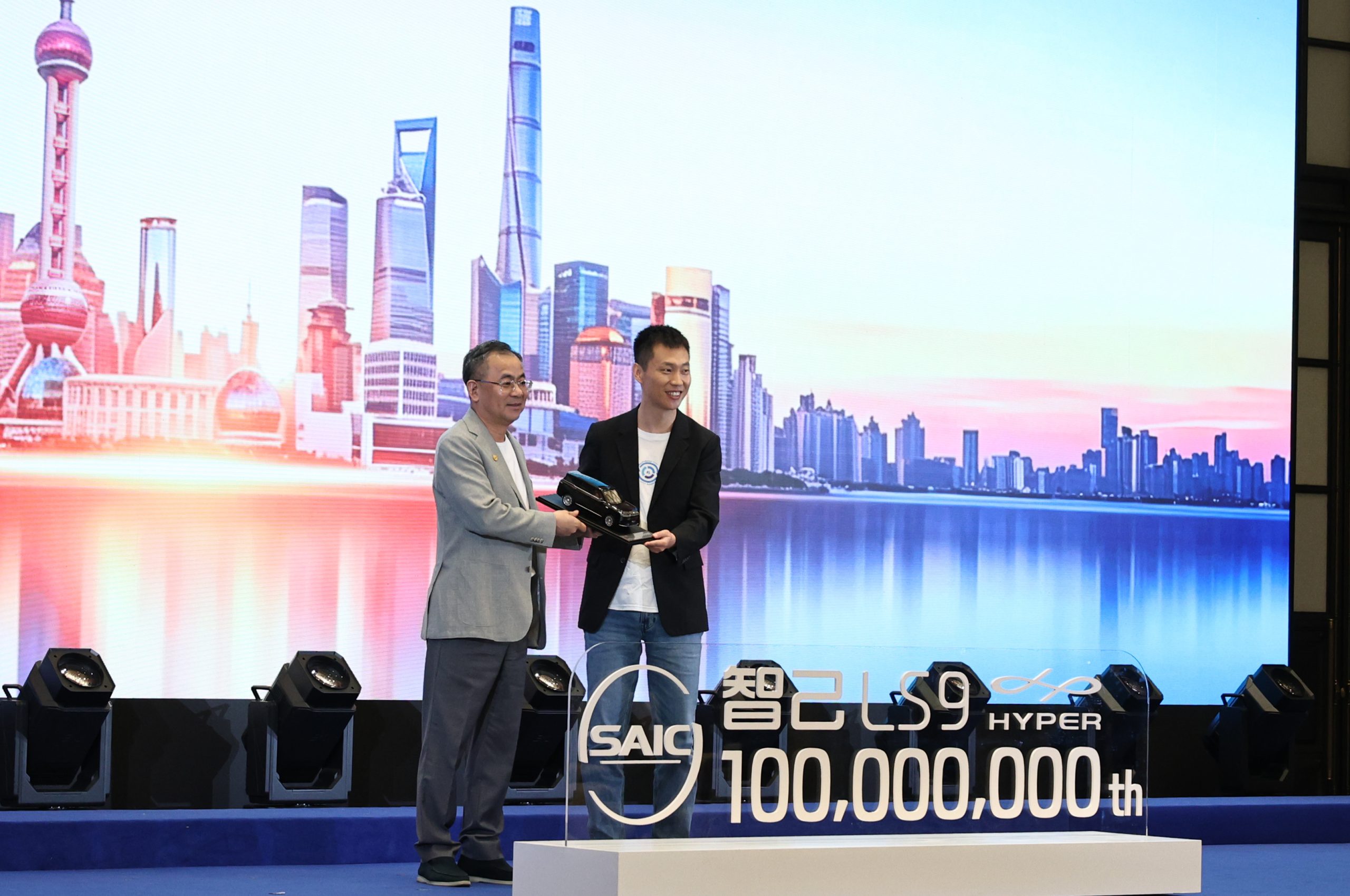 中国初「累計1億台」自動車メーカー誕生　上海汽車、GM・トヨタに続く世界8社目