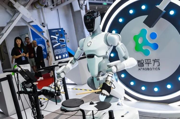 「テスラに最も似た」中国ヒューマノイド・AI² Robotics、約1200億円を調達