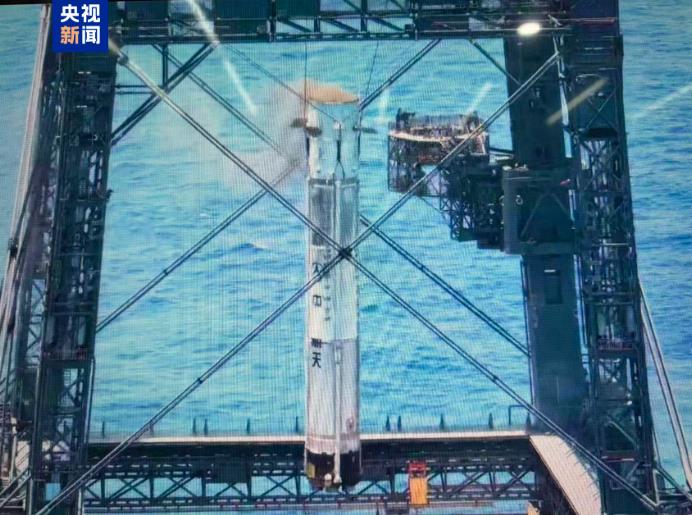 中国の長征十号乙、世界初の「ネット回収」方式で初飛行成功
